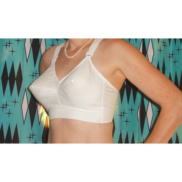 Vintage White Exquisite Form Bullet Bra 38 D circle stitch pointy bra pinup - Picture 2 of 7